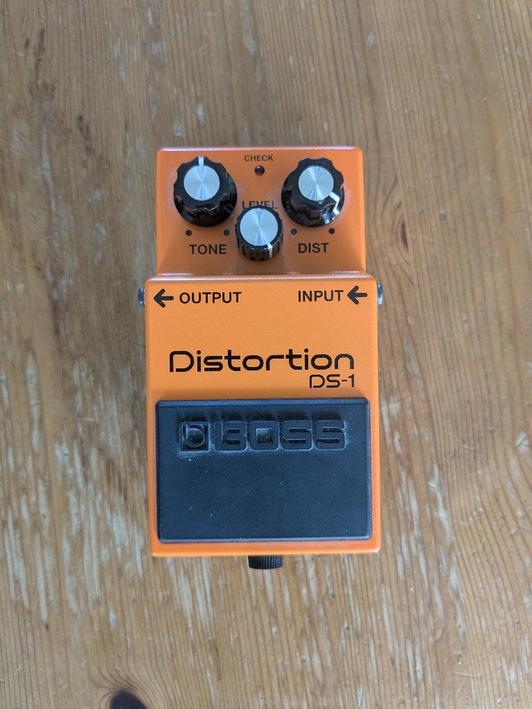 Pédale distortion Boss DS-1, Muziek en Instrumenten, Effecten, Ophalen, Zo goed als nieuw, Distortion, Overdrive of Fuzz