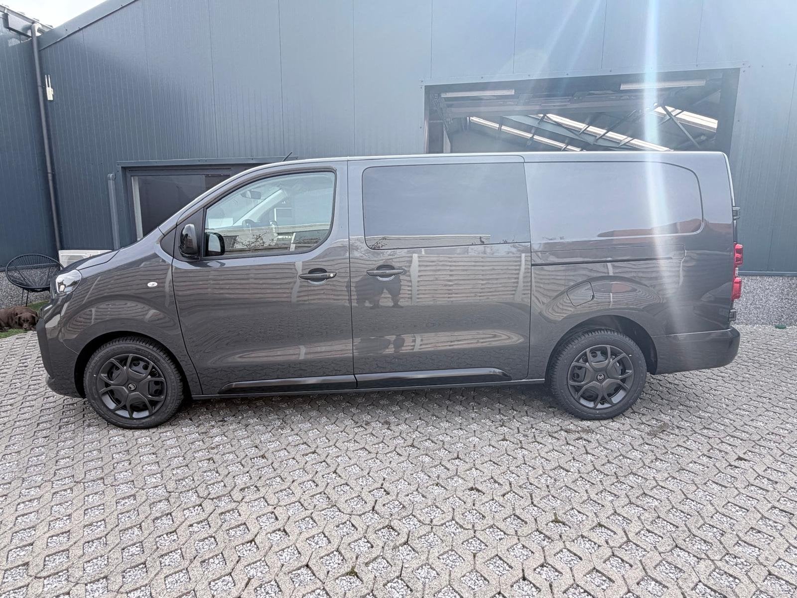 Citroën Jumpy 6 plaatsen - NIEUW/AUTOMAAT - 32148€+, https://public.car-pass.be/vhr/a95c44e3-5b89-4a2a-b1ad-ea2090dc36b8, Stof