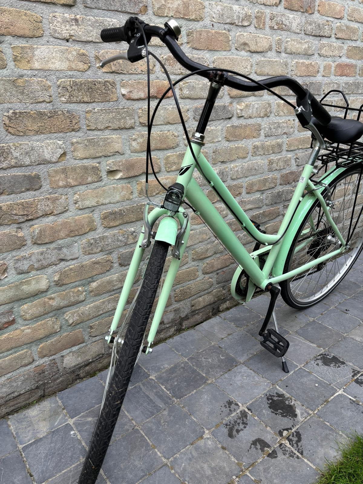 Meisjesfiets 28 inch met versnellingen en bagagerek, Ophalen, Zo goed als nieuw, Versnellingen