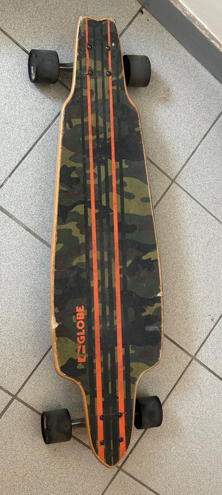 Longboard Globe camo, Sports & Fitness, Enlèvement ou Envoi, Utilisé, Skateboard, Longboard