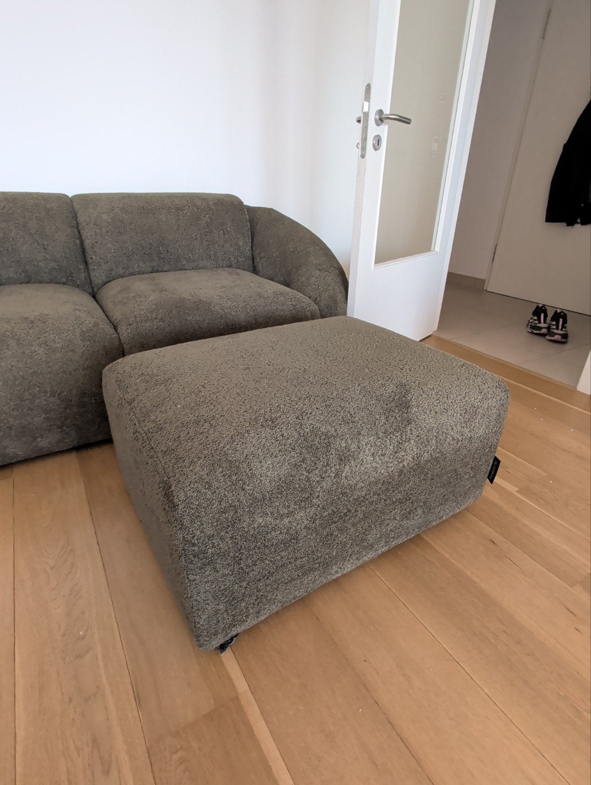 Pouf / Repose-pieds BOBOCHIC Paris – Modèle TINA – Tissu Bou, Enlèvement, Bois