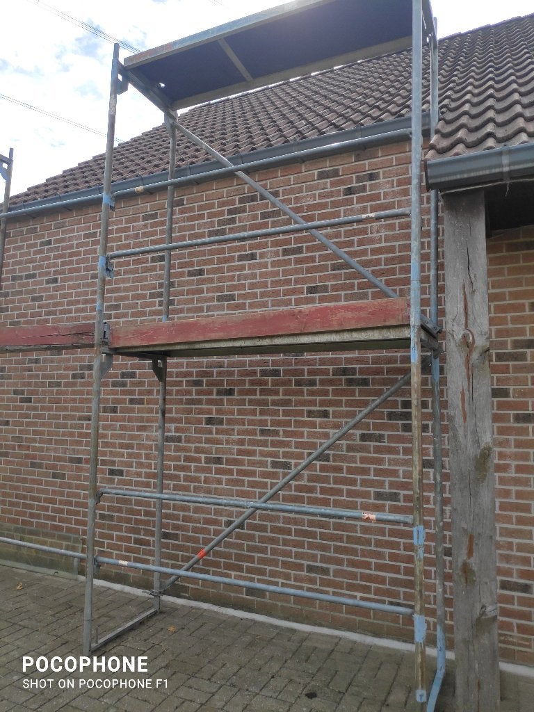 échafaudage de maçonnerie, Enlèvement, Utilisé, Échafaudage de façade, 5 mètres de hauteur ou plus