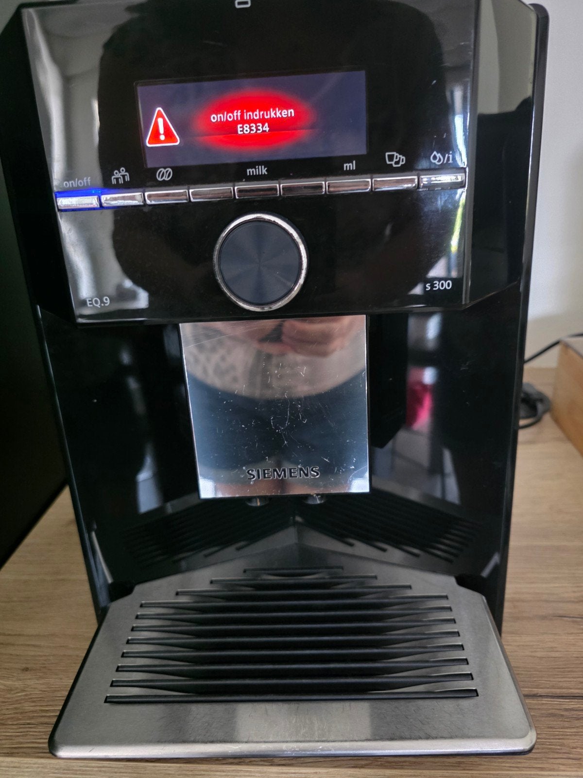 Siemens volautomatische koffiemachine (defect), Elektronische apparatuur, Ophalen, Koffiebonen, Siemens, Niet werkend