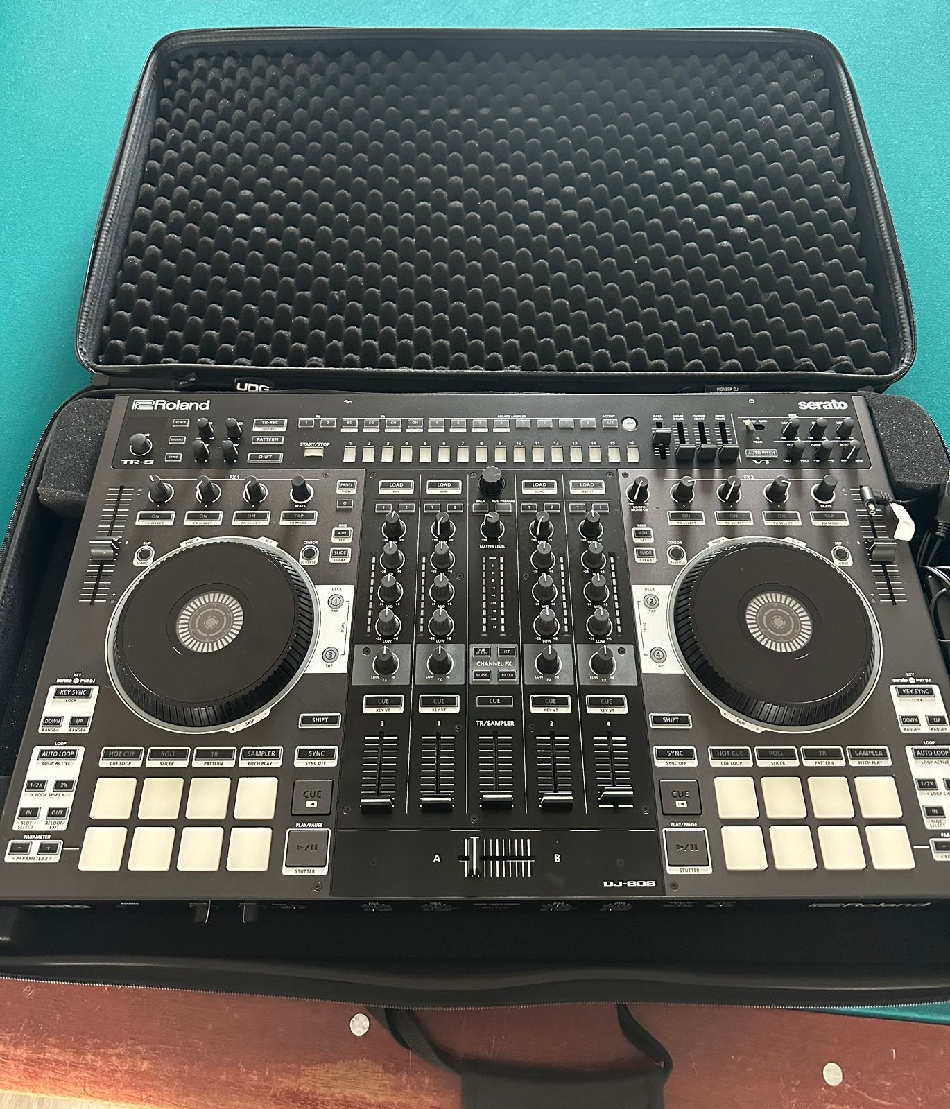 Roland DJ-808, in krasvrije staat !, Enlèvement, Comme neuf