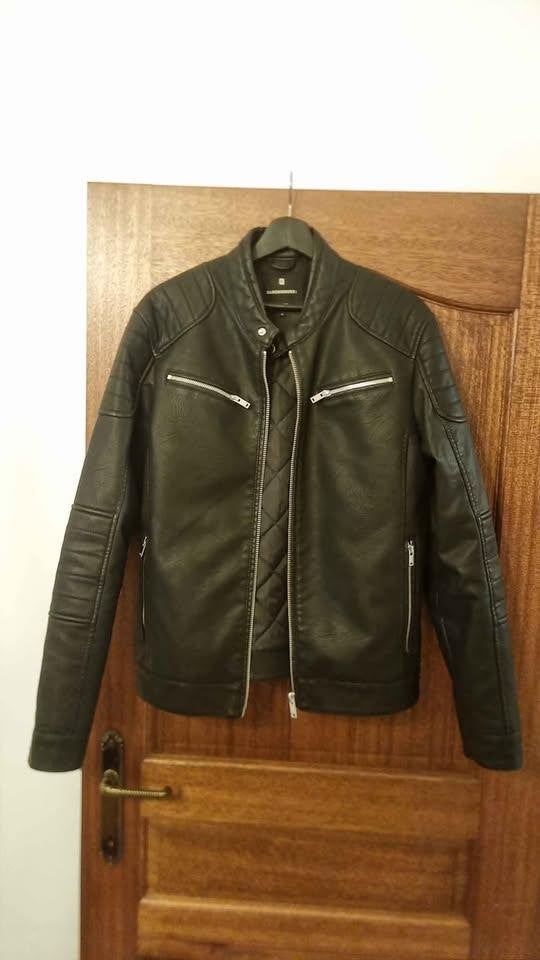 Jas van nepleer in nieuwstaat, Kleding | Dames, Maat 38/40 (M), Zwart, Ophalen of Verzenden, Zo goed als nieuw