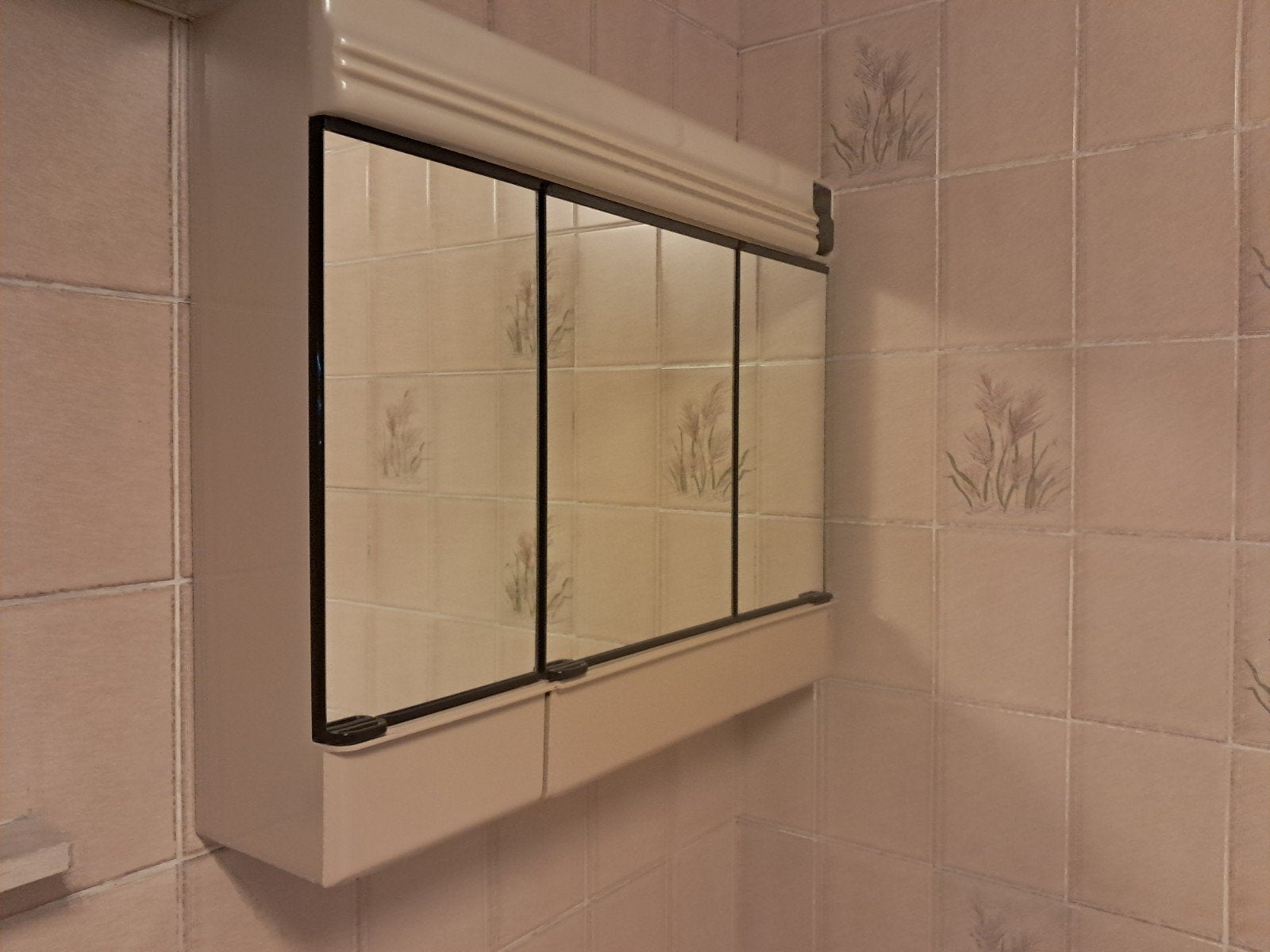 Kast, lavabo en spiegels en bad, Ophalen, Gebruikt, Met bad