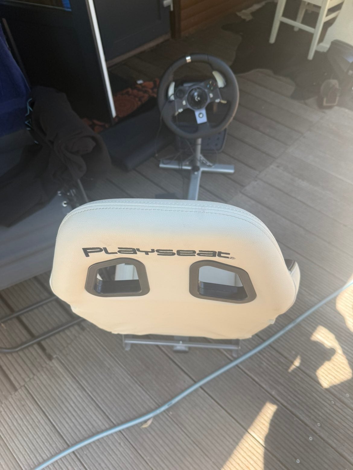 Logitech stuur met pedalen en stoel, Games en Spelcomputers, Ophalen, Zo goed als nieuw, Stuur of Pedalen, PlayStation 4