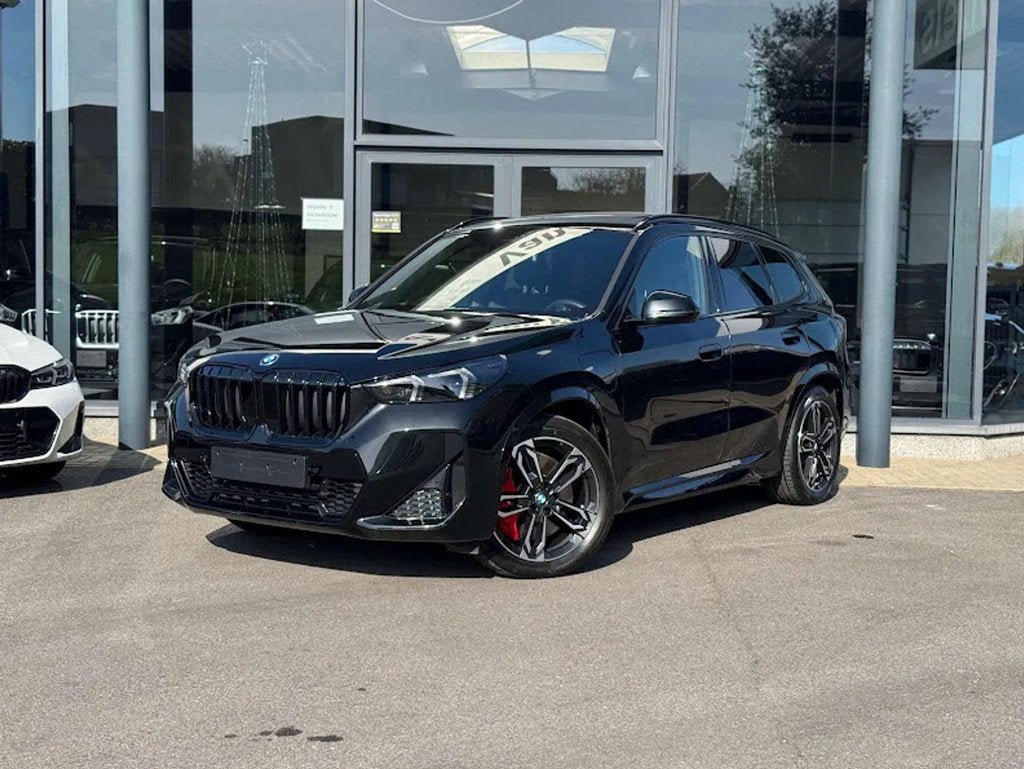 BMW X1 xDrive25e M Sport Pro / PANO / TRKHK / BLIND / MEM, X1, Achat, Entreprise, Noir