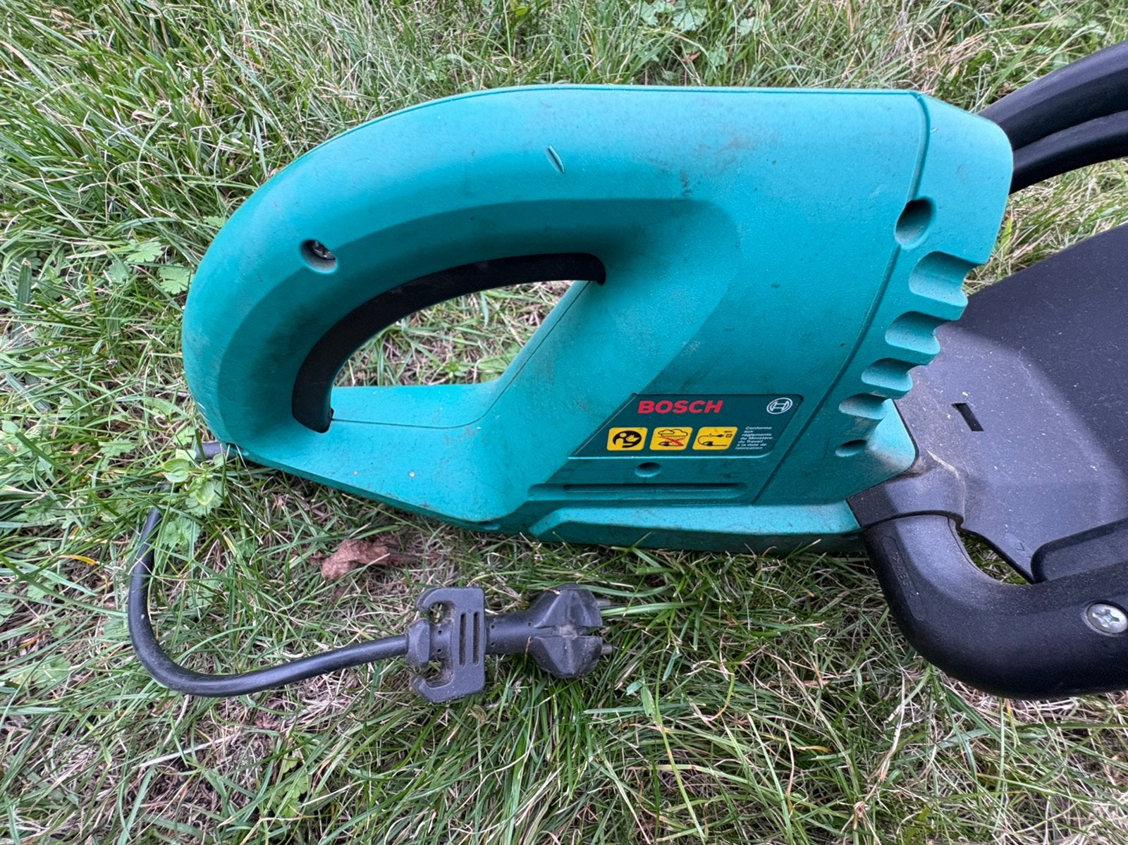 Taille-haies Bosch AHS 40, Enlèvement, Comme neuf, Électrique