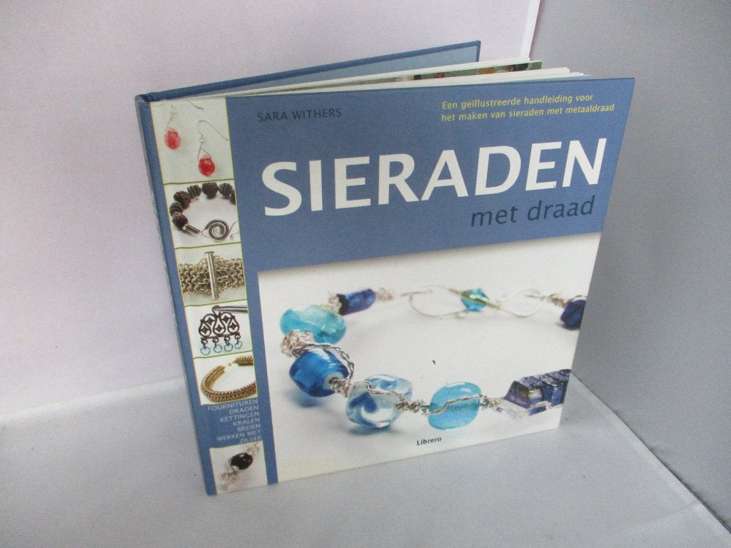 Boek sieraden met draad , juwelen met draad maken, Boeken, Ophalen of Verzenden, Zo goed als nieuw, Sieraden maken
