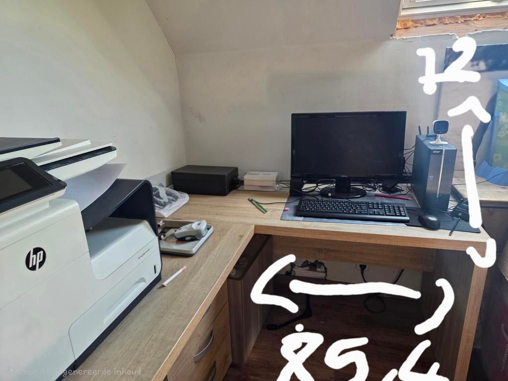 Zware bureau, Immo