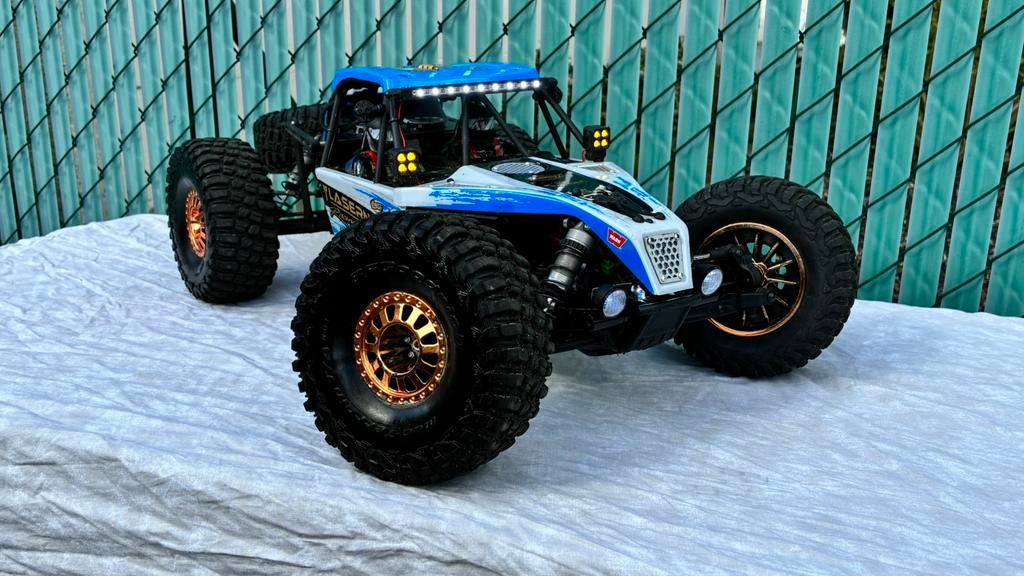 Losi Lasernut U4 – volledig uitgerust + batterijen & lader, Hobby en Vrije tijd, Modelbouw | Radiografisch | Auto's, Zo goed als nieuw