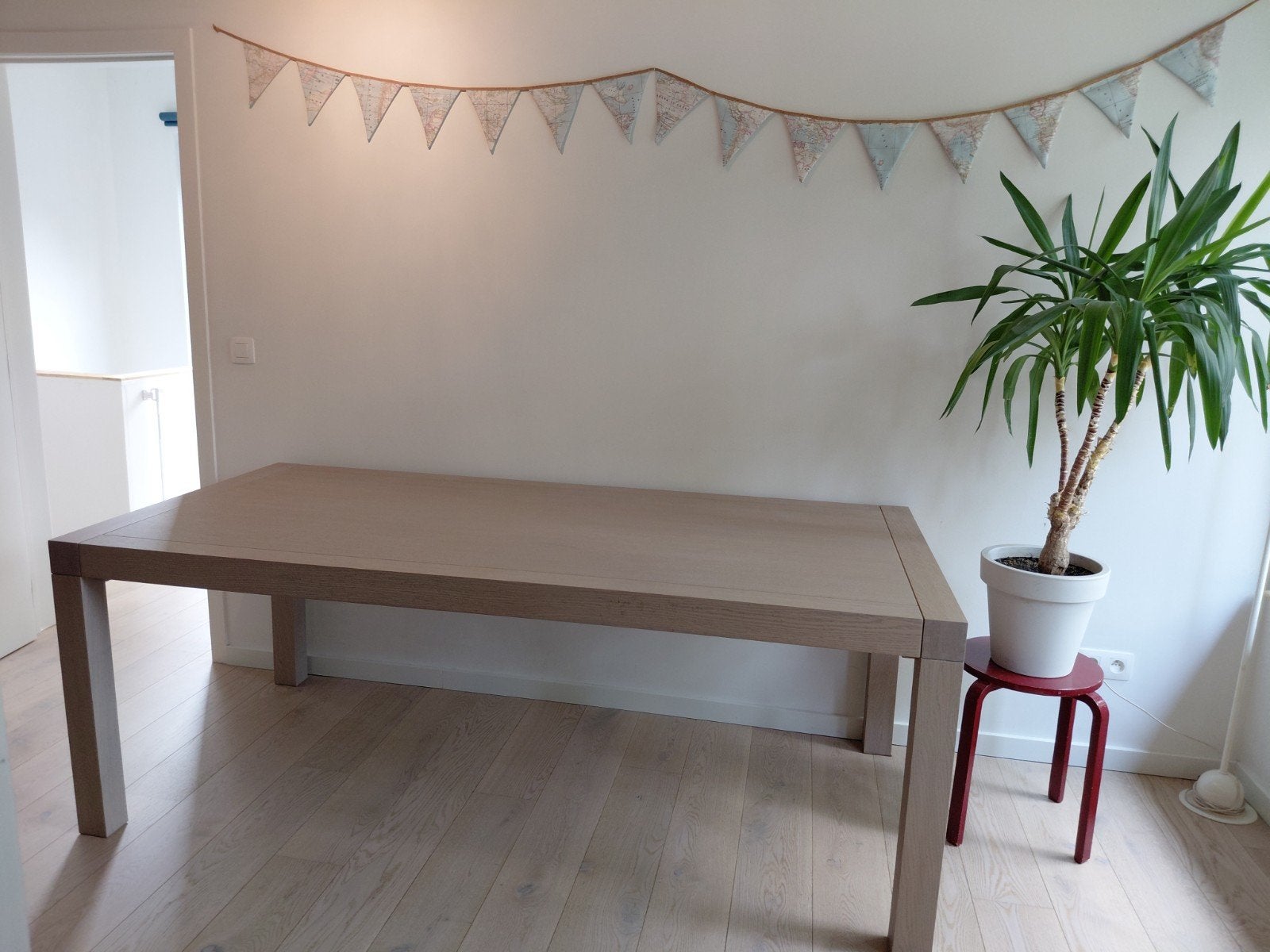 Eettafel in zeer goede staat, Huis en Inrichting, Tafels | Sidetables, Ophalen