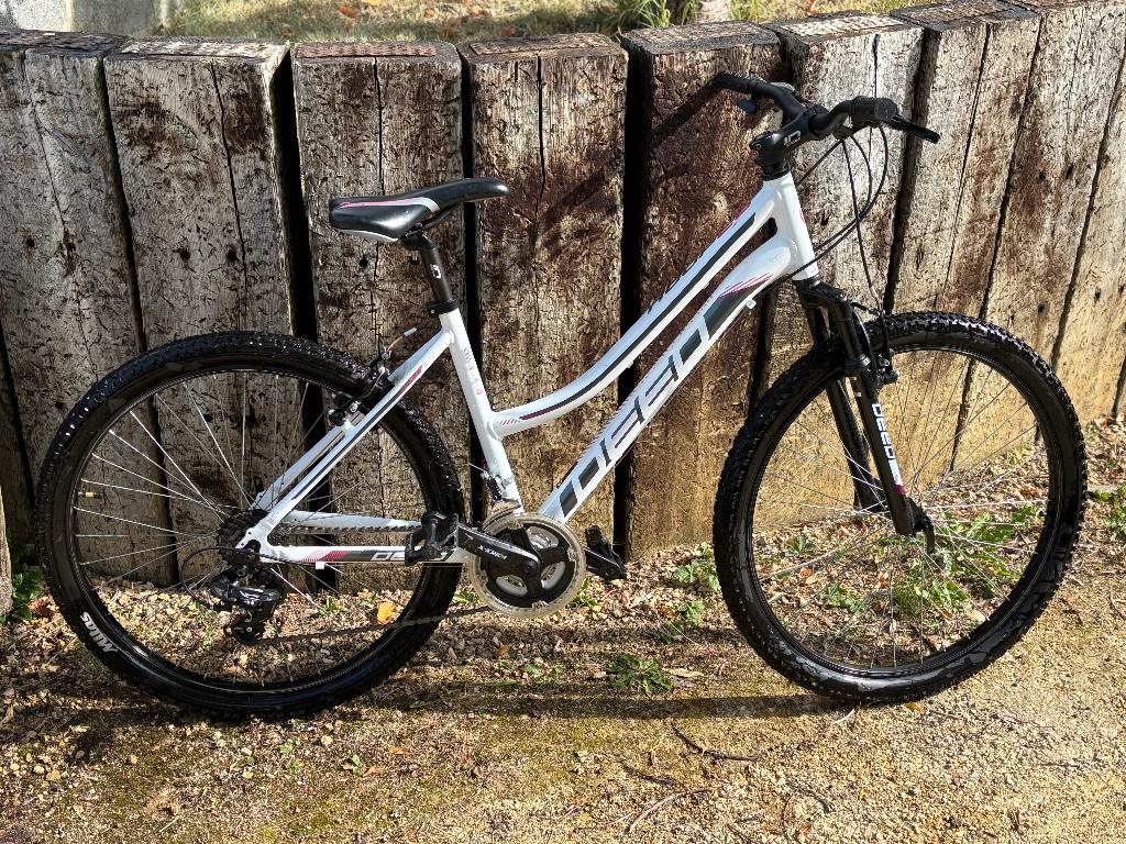 VTT dame - Marque Deed - quasiment pas roulé, Autres marques, Frein sur jante, Comme neuf, Enlèvement