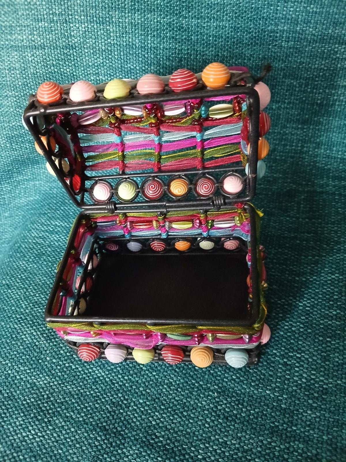 boite bijoux bois deco tissu et perles plastiques, Enlèvement ou Envoi