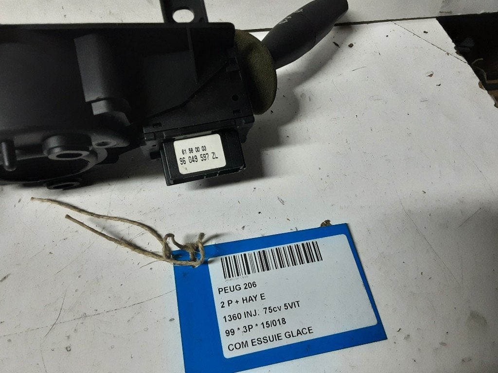 COMMODO ESSUIE-GLACE 206 (2A / C/H/J/S) (96049597ZL), Autos : Pièces & Accessoires, Kontakt-peugeot@peugeot.com, Utilisé, Peugeot Deutschland GmbH