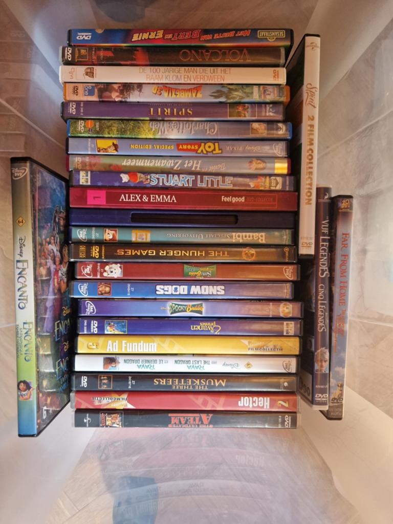 Kinder dvds, uit te kiezen voor 2€ per stuk, Cd's en Dvd's, Ophalen