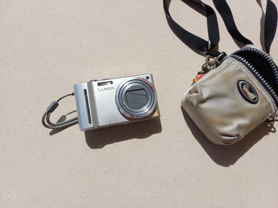 Panasonic Lumix compacte reisgenoot met toebehoren, TV, Hi-fi & Vidéo, Enlèvement ou Envoi, Appareil photo compact, Panasonic