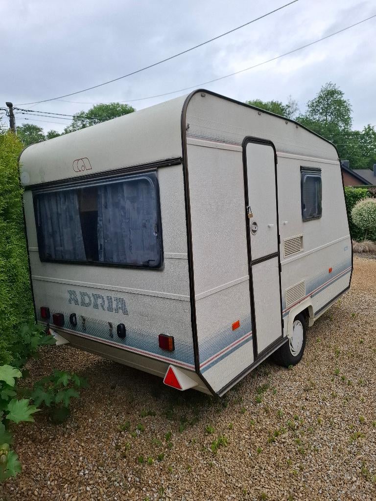 Caravane -750 kg, Caravanes & Camping, Caravanes, Particulier, jusqu'à 4, Adria, Enlèvement
