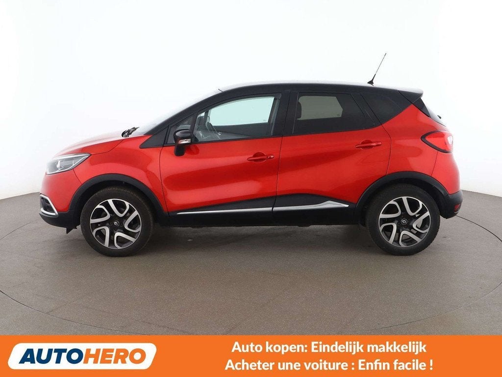 Renault Captur 1.2 TCe Limited (bj 2016), Zwart, Parkeersensor, 127 g/km, Leder