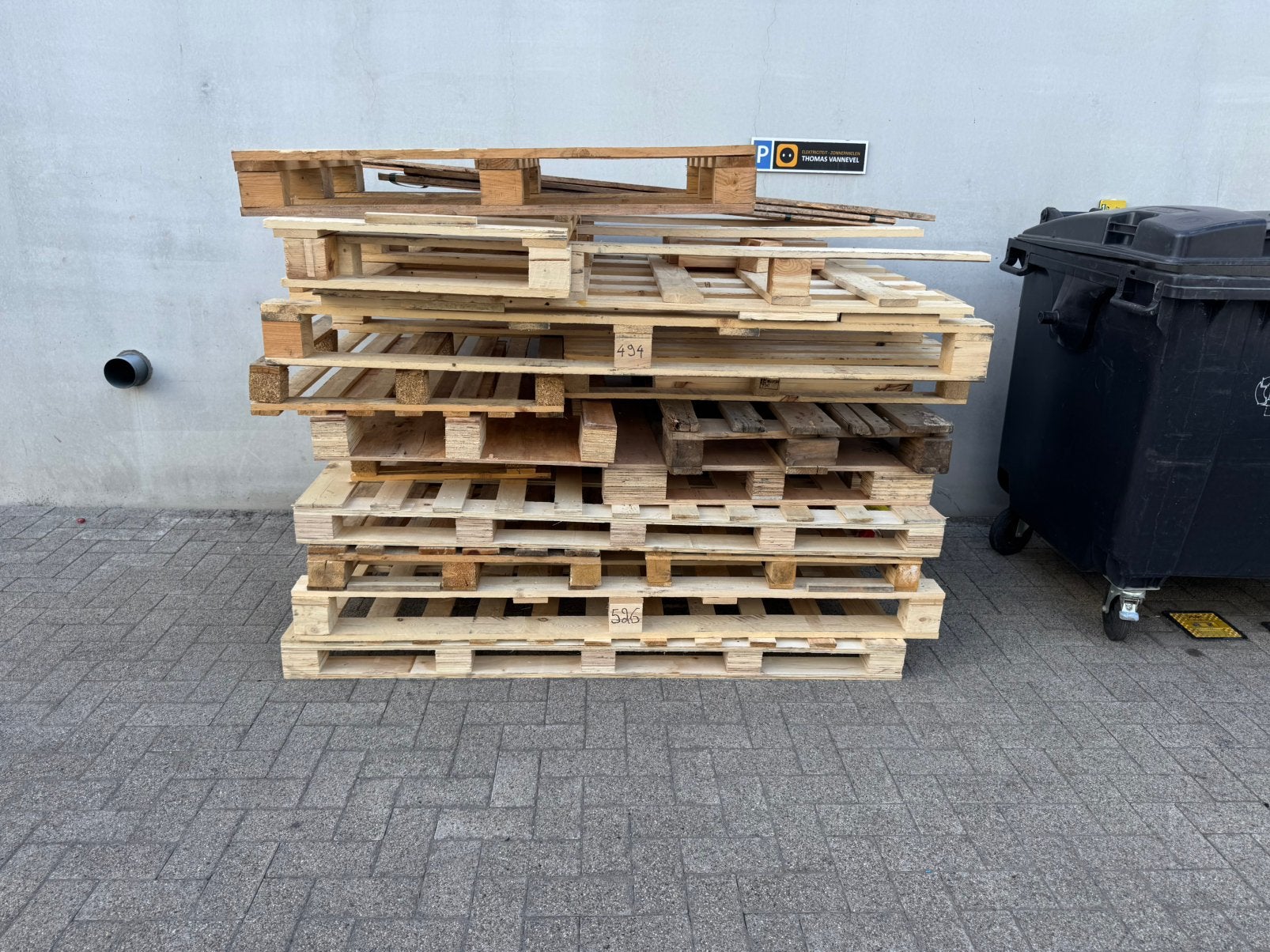 Paletten en hout, Enlèvement, Comme neuf