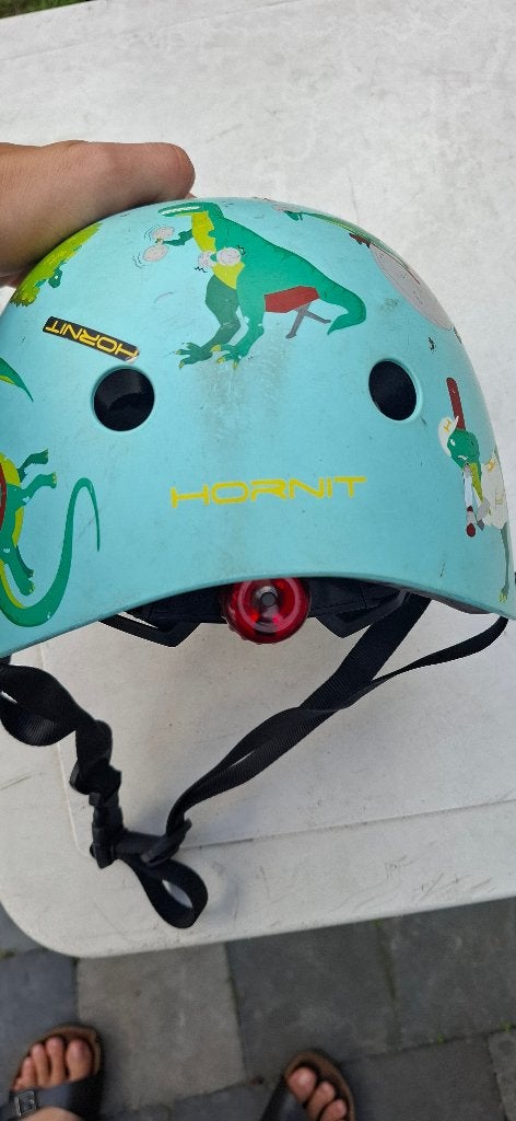 Fietshelm dino kids medium 53-58 cm, Vélos & Vélomoteurs, Mini hornet lids, Garçon ou Fille, M, Comme neuf