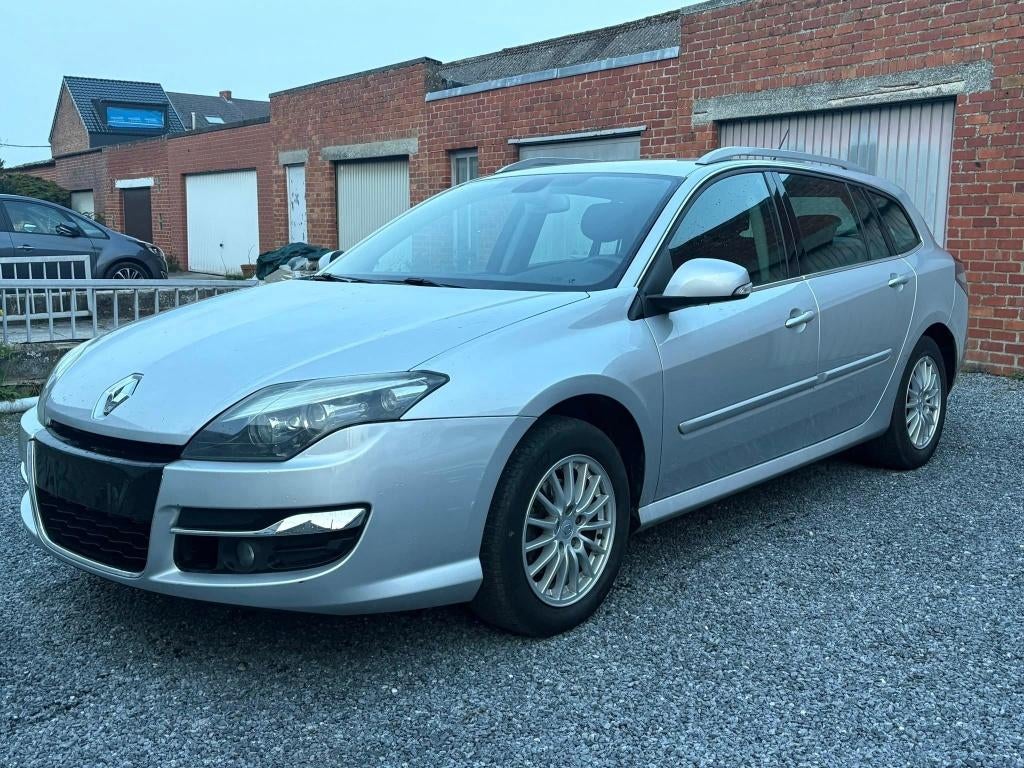Renault Laguna 1.5 dCi – 2011, Autos, Renault, Particulier, Laguna, Vitres électriques, Diesel, Euro 5, Break, 5 portes, Boîte manuelle