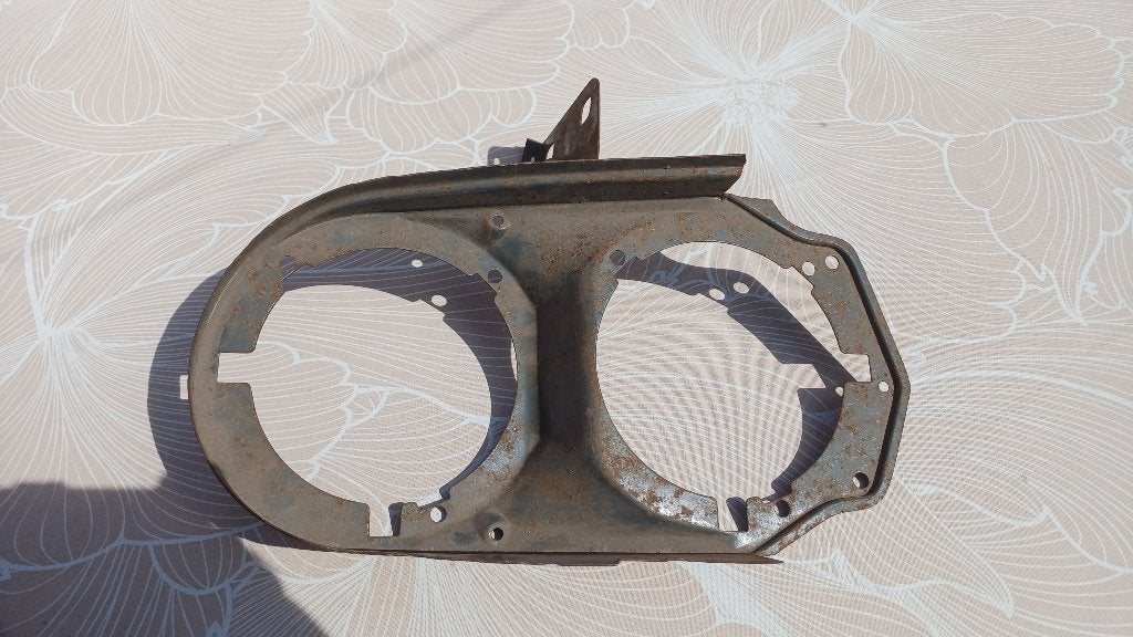 Lancia Fulvia Coupe koplamphouder links. Nieuw. NOS., Ophalen of Verzenden, Nieuw, Links, Lancia