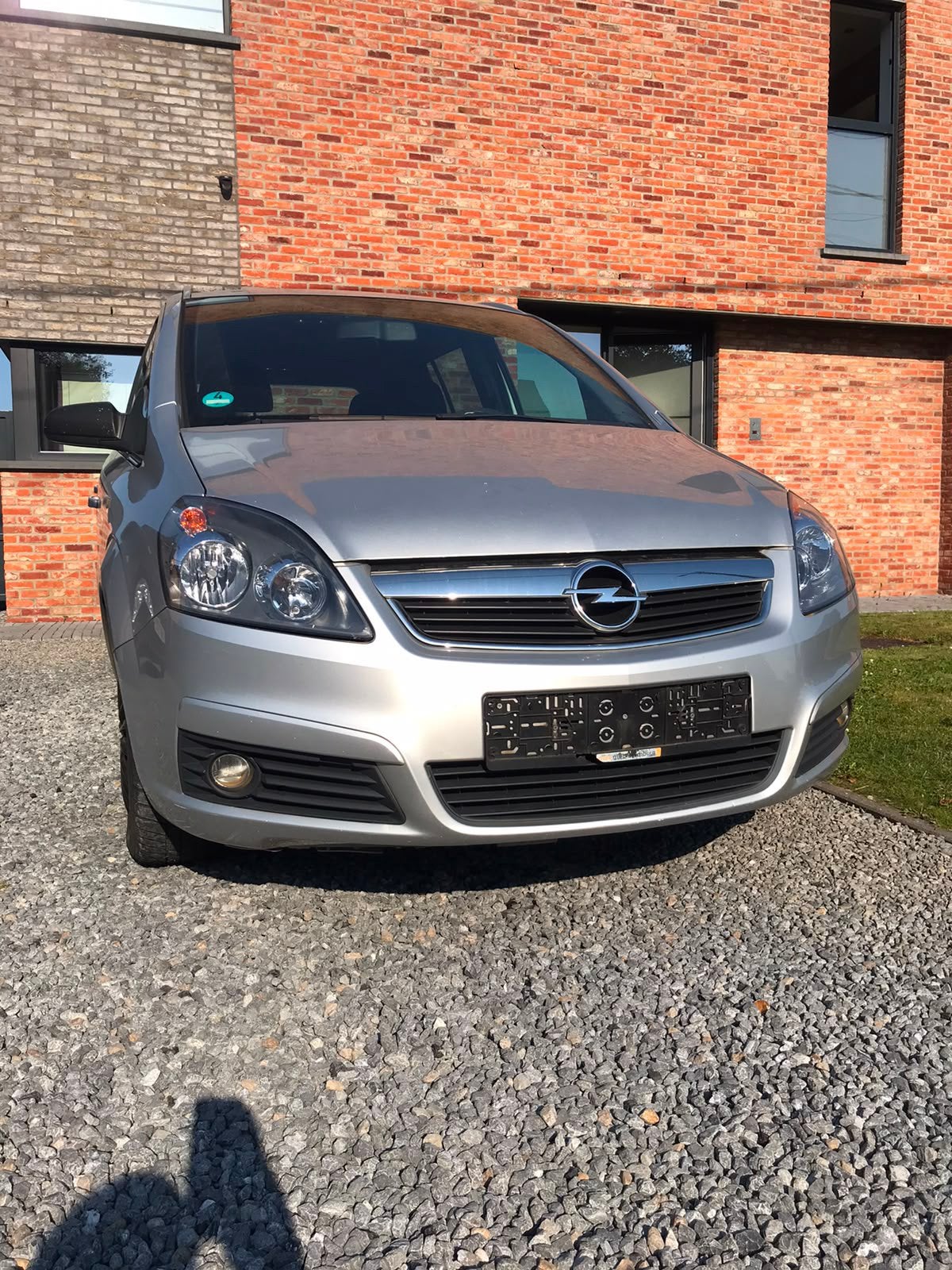 Export opel zafira €700 benzine 260kdm!!, Bedrijf, Te koop