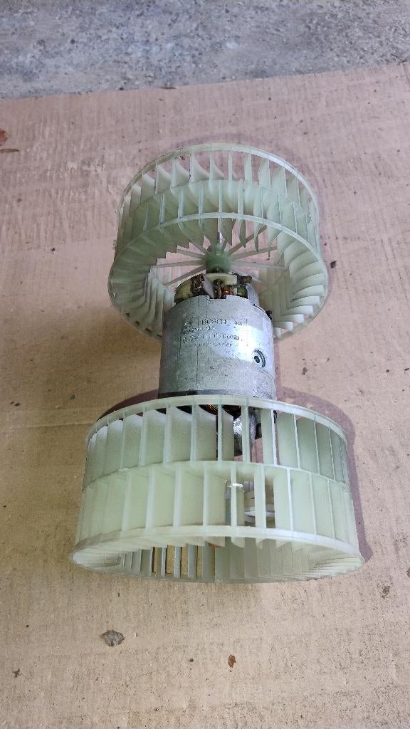 Electromotor BOSCH  Kachelventilator BMW E32 BMW E34, Ophalen, Gebruikt, BMW