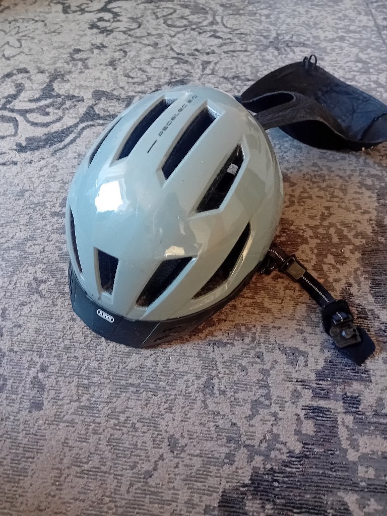 Fietshelm, Fietsen en Brommers, Fietsaccessoires | Fietshelmen, Gebruikt, Ophalen of Verzenden, Heer of Dame, L