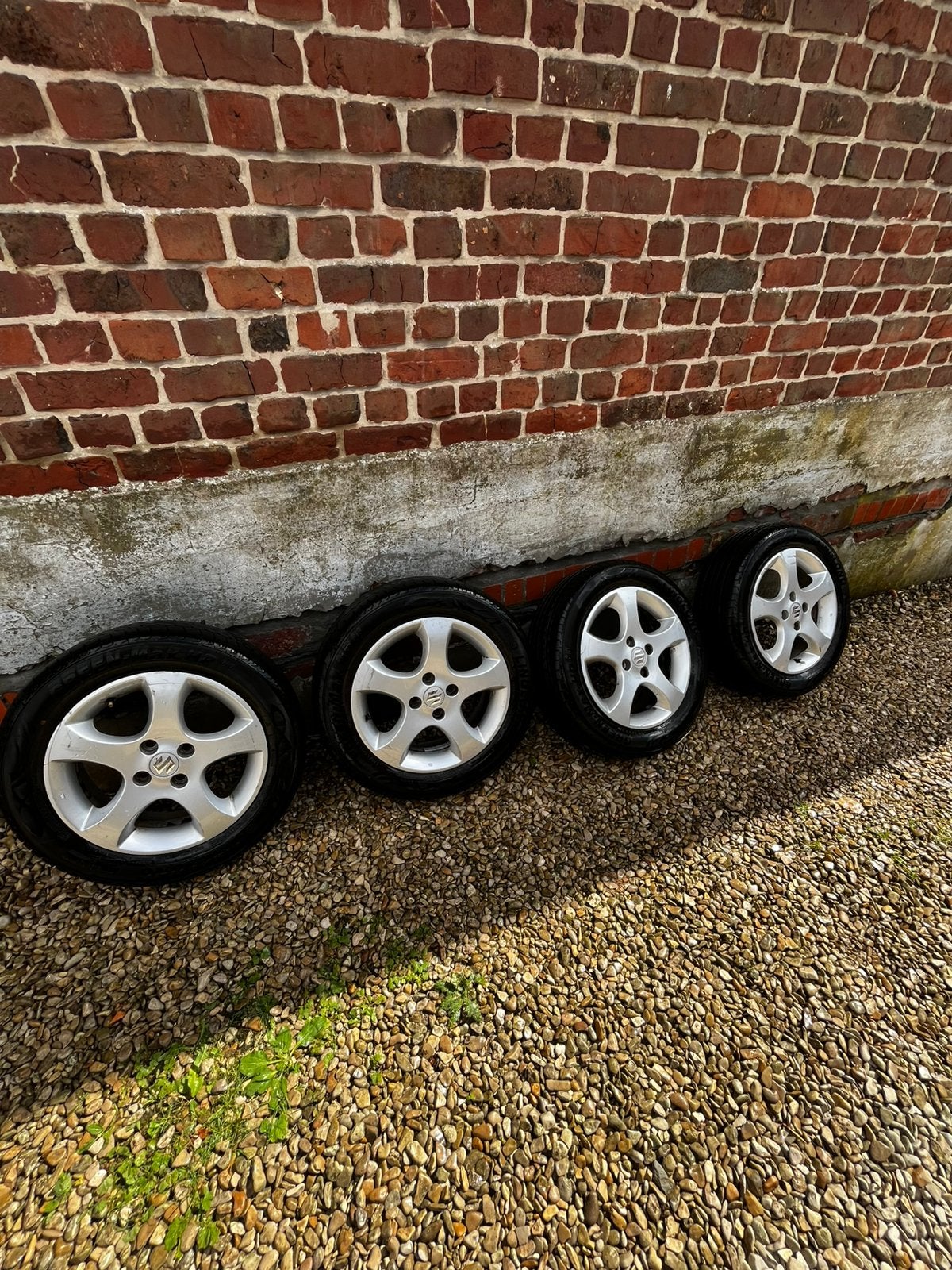 4 jantes alu Suzuki 15" 4x100 ET45 avec pneus 185/60 R15, 15 pouces, Pneus et Jantes, Véhicule de tourisme, Pneus été