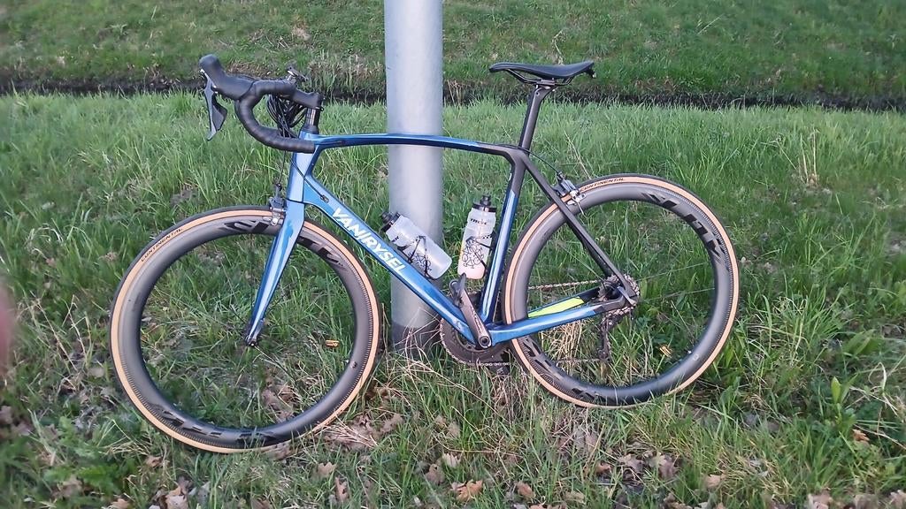 Vanrysel racefiets carbon large, Fietsen en Brommers, Fietsen | Racefietsen, Carbon, Ophalen