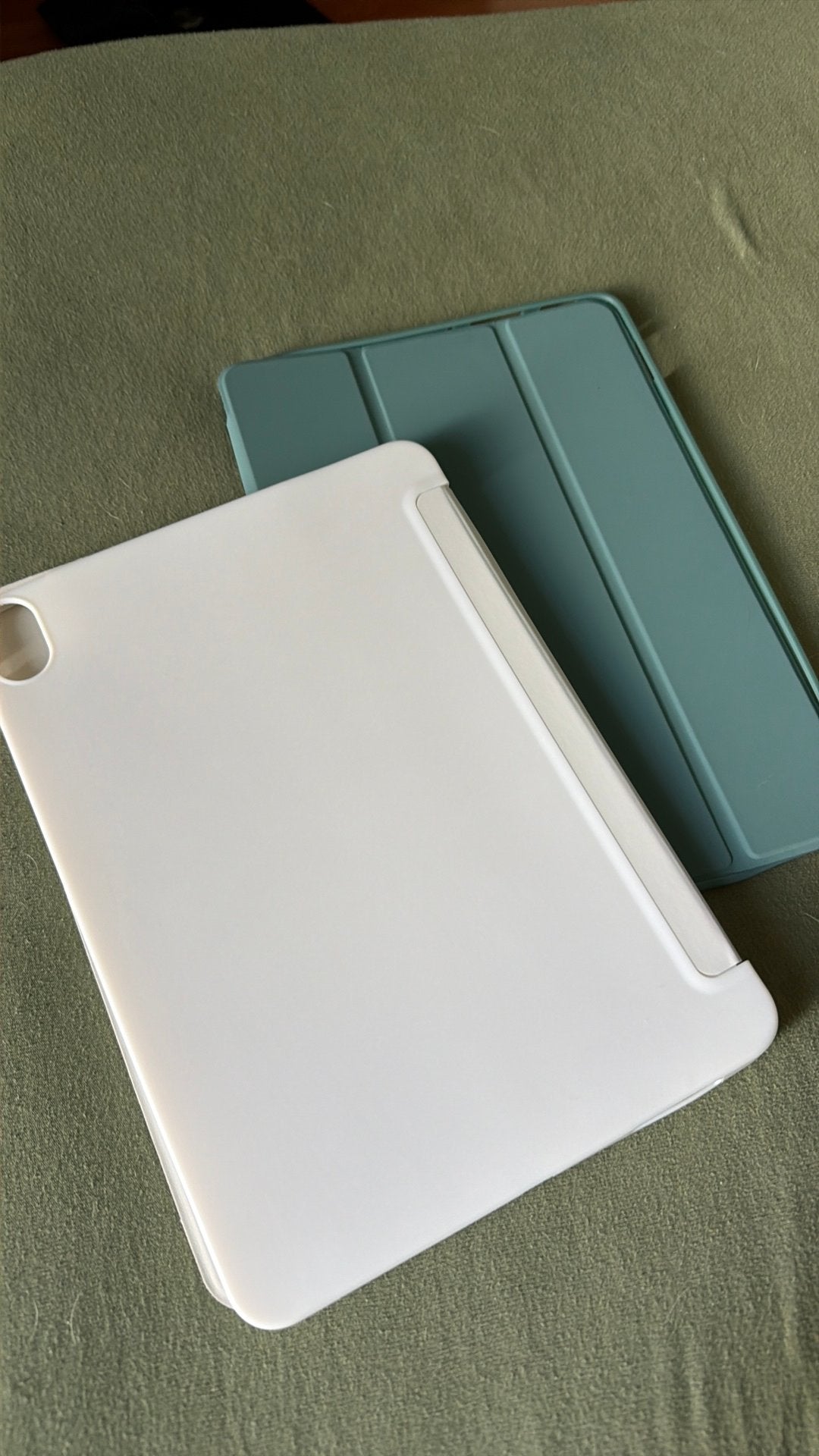 Lot de 2 protection folio poir Ipad 11 pouces, Computers en Software, Tablet-hoezen, Ophalen, Zo goed als nieuw, 11 inch