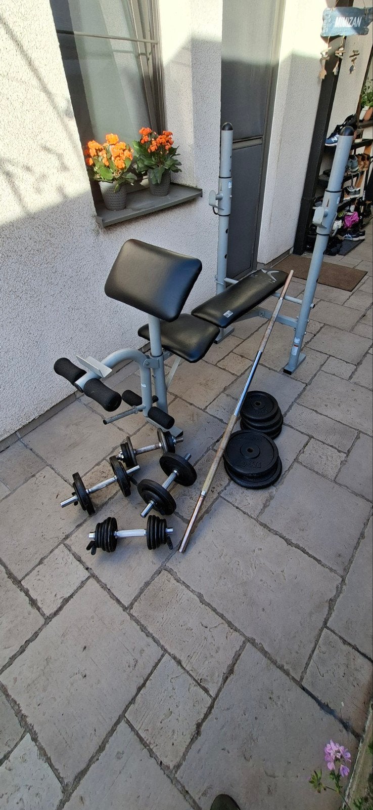 fitnessbank met 83kg gewichten, Ophalen, Gebruikt, Benen, Fitnessbank