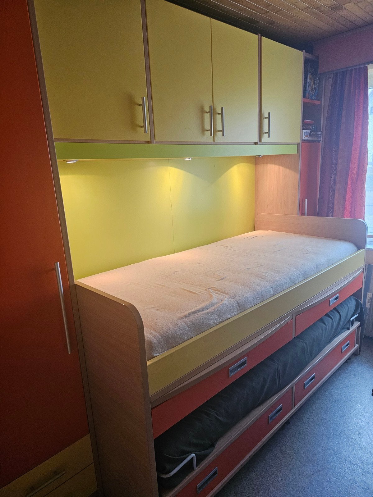 zeer kwalitatieve kinderslaapkamer met 2 bedden, Huis en Inrichting, Ophalen, Zo goed als nieuw