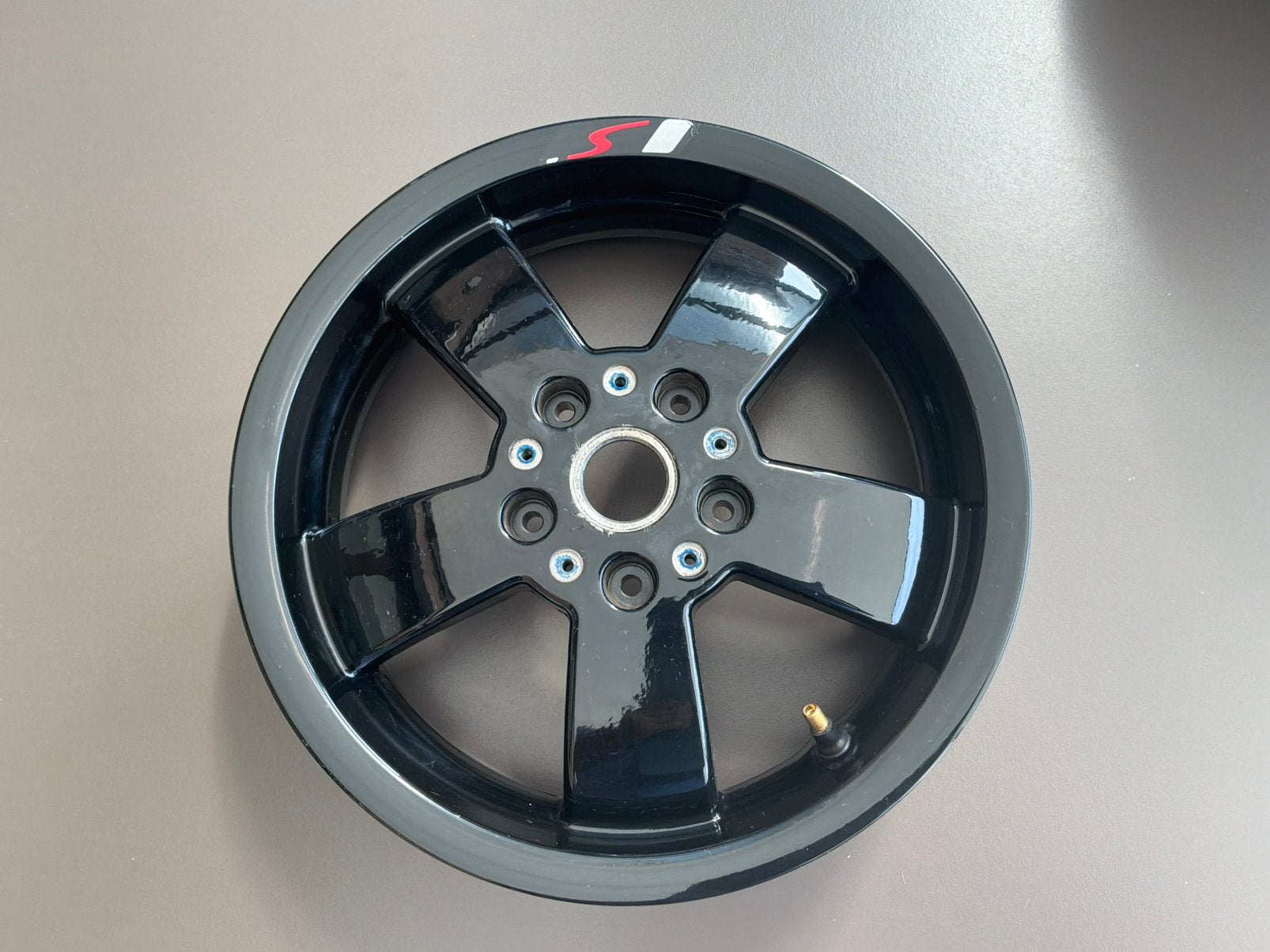 Vespa velg, Particulier