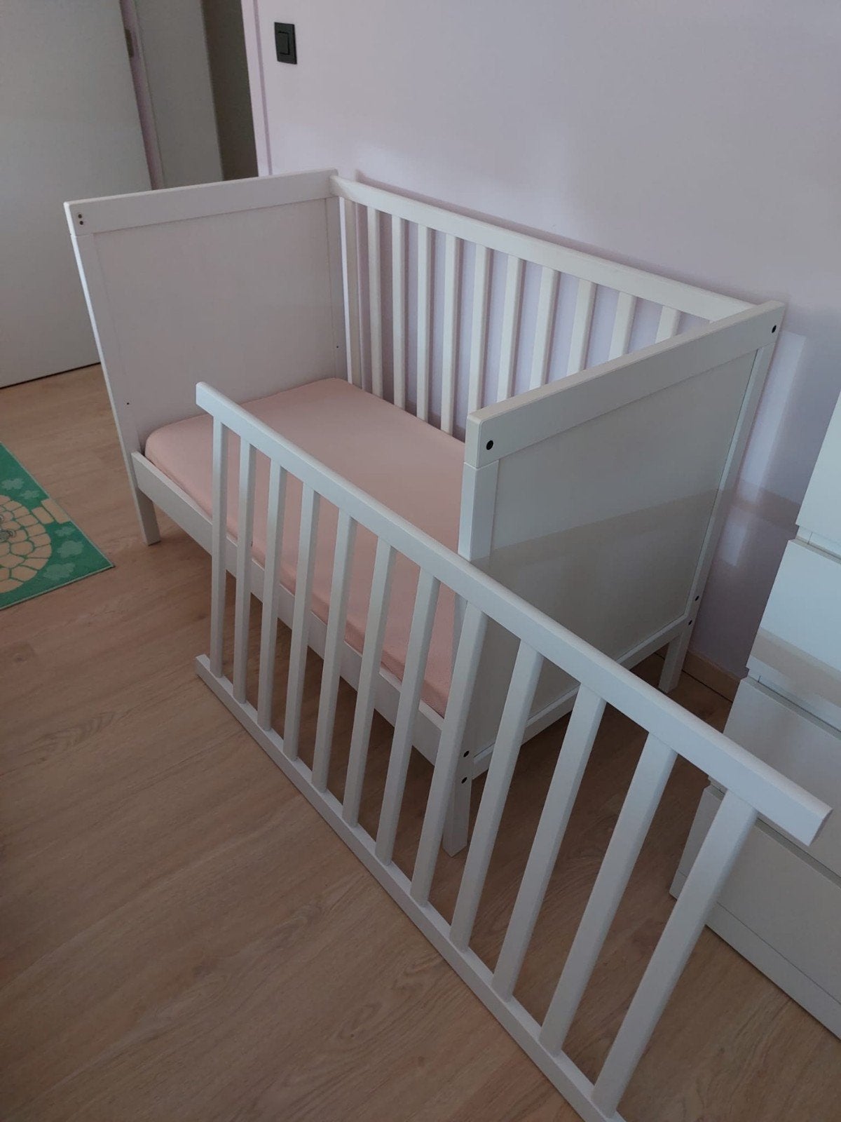 Kinderbedje ikea + matras, Kinderen en Baby's, Babywiegjes en Ledikanten, Ophalen, Gebruikt, Ledikant
