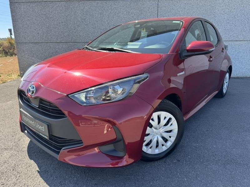 Toyota Yaris 1.5 Hybrid e-CVT Dynamic, Autos, Toyota, Rouge, Achat, Euro 6, Noir