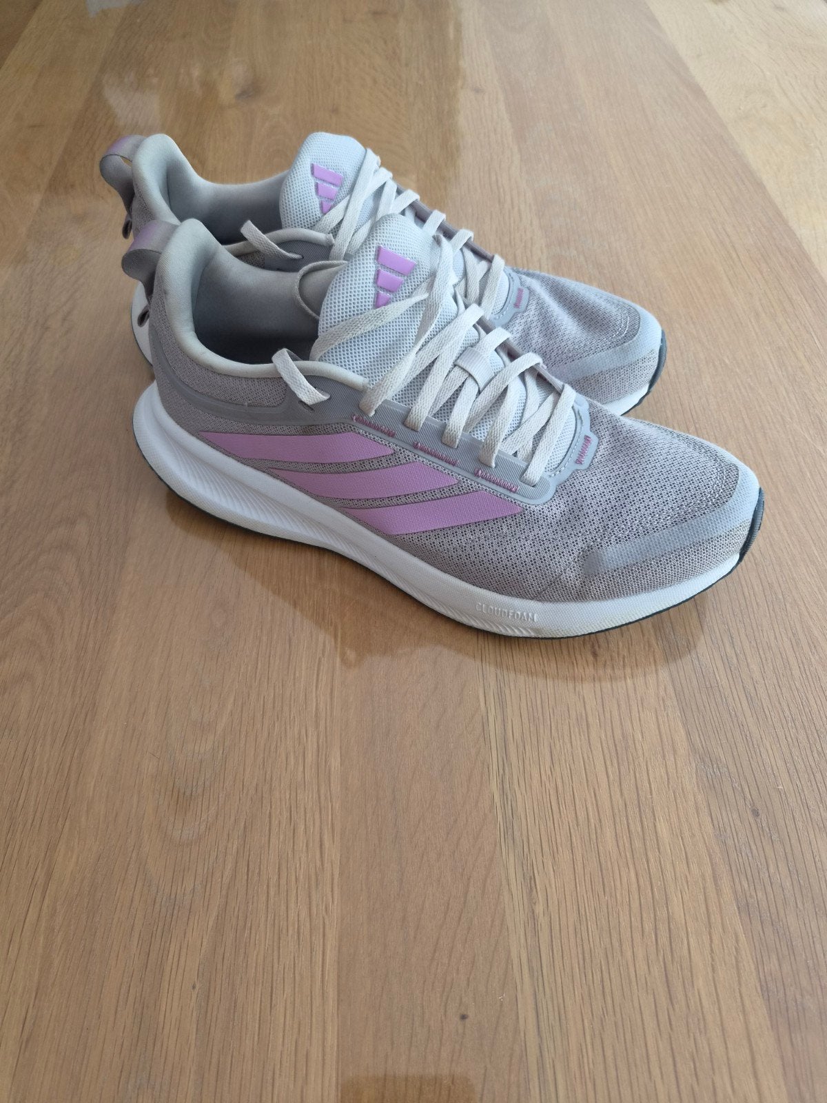 Sportschoenen Adidas maat 42, Ophalen of Verzenden, Zo goed als nieuw, Hardloopschoenen, Adidas