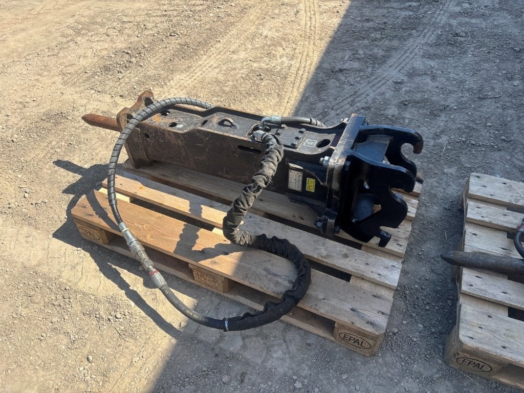 breekhamer Caterpillar B4 (voor machines 2,5 - 3,5 ton), Ophalen, Graafmachine