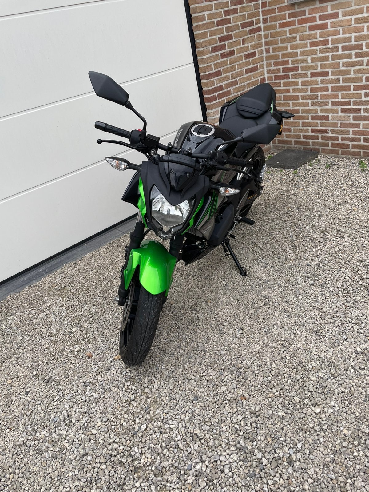 Kawasaki Z125, Motos, Jusqu'à 11 kW, Permis Moto A1 minimum, Particulier, Naked bike