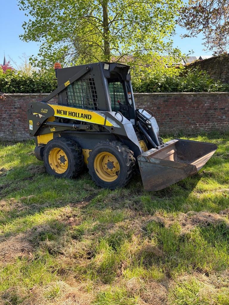 New holland LS140, Zakelijke goederen, Machines en Bouw | Kranen en Graafmachines, Ophalen