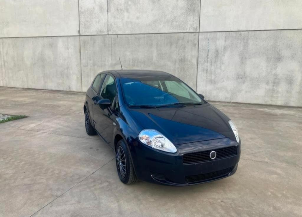 Fiat Punto 1.2 Beinzine (WEINIG km's!), Auto's, Opel, Voorwielaandrijving, 4 zetels, Stof, Handgeschakeld