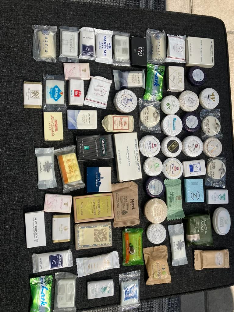 Verzameling vintage hotelzeepjes 70 stuks, Hobby en Vrije tijd, Verzamelkaartspellen | Magic the Gathering, Ophalen, Nieuw