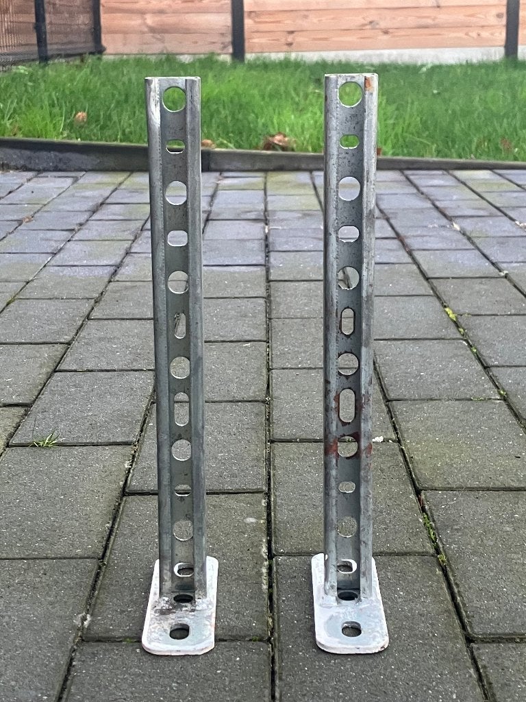 2 * supports muraux robustes :, Bricolage & Construction, Métaux, Enlèvement ou Envoi, Utilisé, Fer