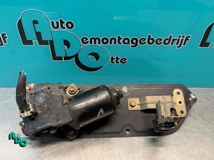 Ruitenwissermotor voor van een Mazda Demio (Demio 97-), Auto-onderdelen, Gebruikt, -, -, Ophalen of Verzenden