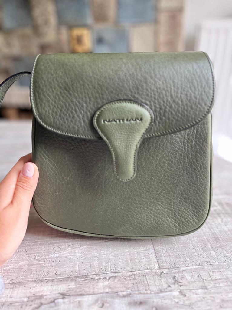 Schoudertas Nathan, Handtassen en Accessoires, Tassen | Schoudertassen, Ophalen of Verzenden, Zo goed als nieuw