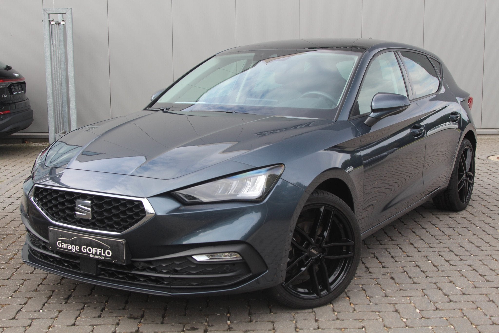 SEAT Leon 1.5 TSI - 92.005KM - 2023, Autos, Seat, Argent ou Gris, Achat, https://public.car-pass.be/vhr/e16d4fb4-0ed0-454a-84a7-d2d24d8d0f62
