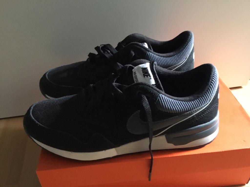 Nike Air Odyssey schoenen heren maat 42,5 - nieuw, Sports & Fitness, Course, Jogging & Athlétisme, Neuf, Course à pied, Chaussures de course à pied